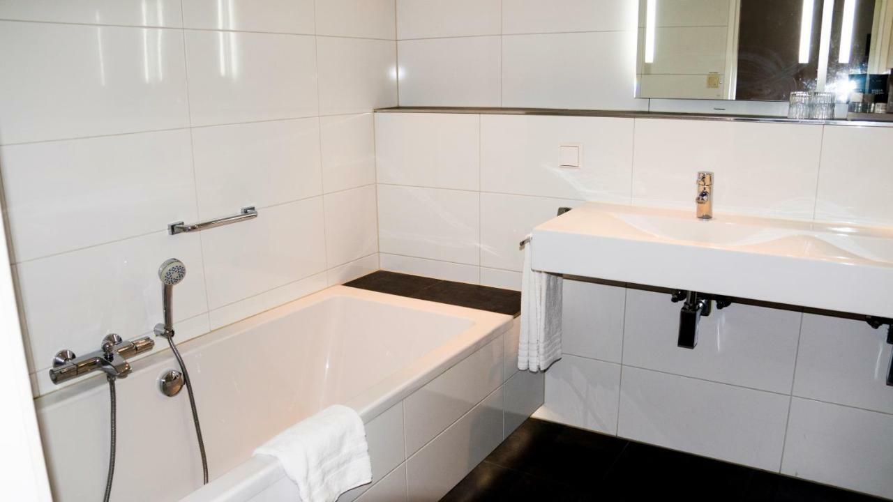 Van Der Valk Hotel Hardegarijp - Leeuwarden Eksteriør bilde